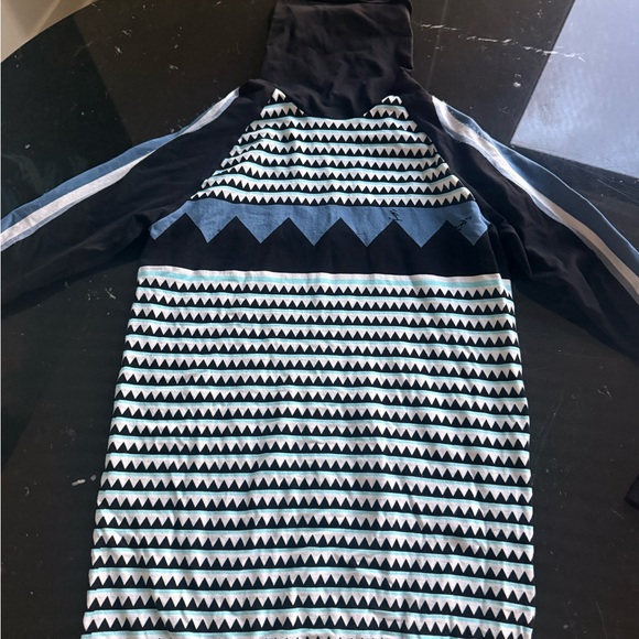 Sweaty Betty Tops - Sweaty Betty Black and White Long Sleeve Geometric Top